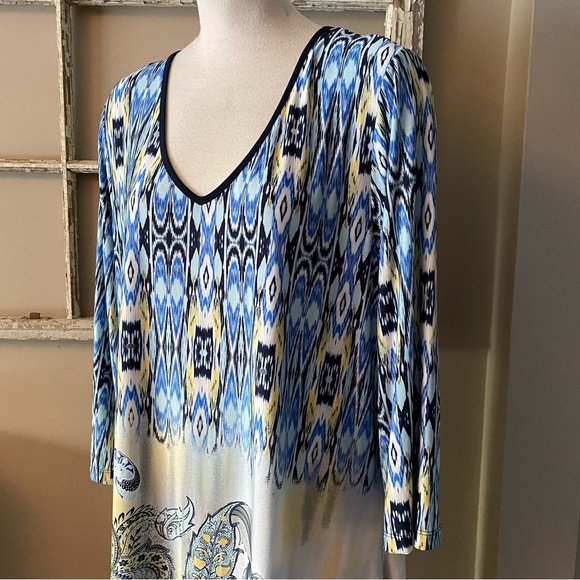Nygard waterfall tunic top with paisleys and tribal designs - Picture 2 of 7